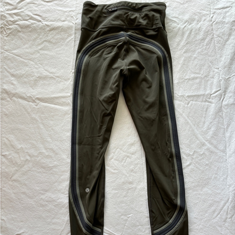 olive Lulu lemon leggings with cute stripe detailing